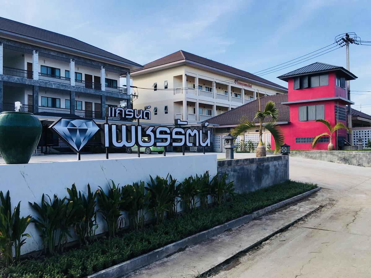 Phetcharat Grand Hotel Maesot ماي سوت المظهر الخارجي الصورة